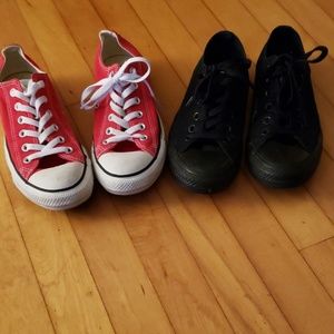 Lot of 2 pairs of Converse